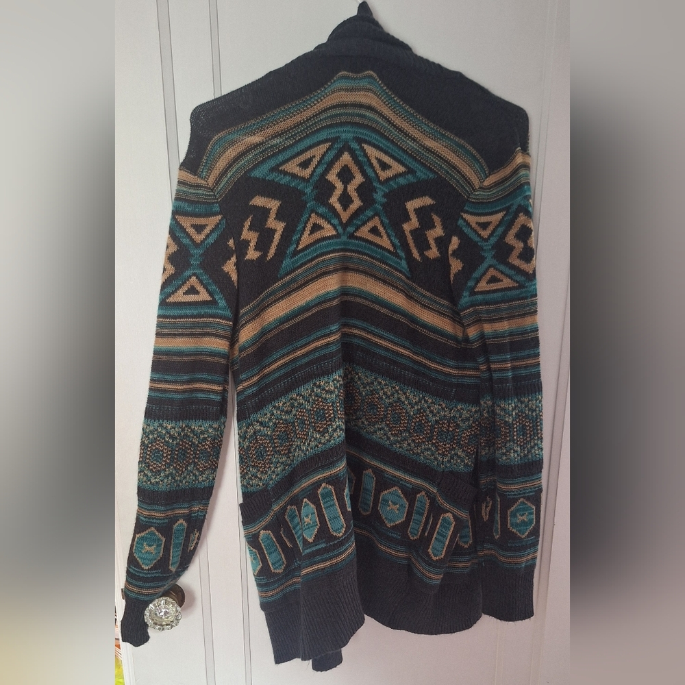 Cardigan - Picture 2 of 4